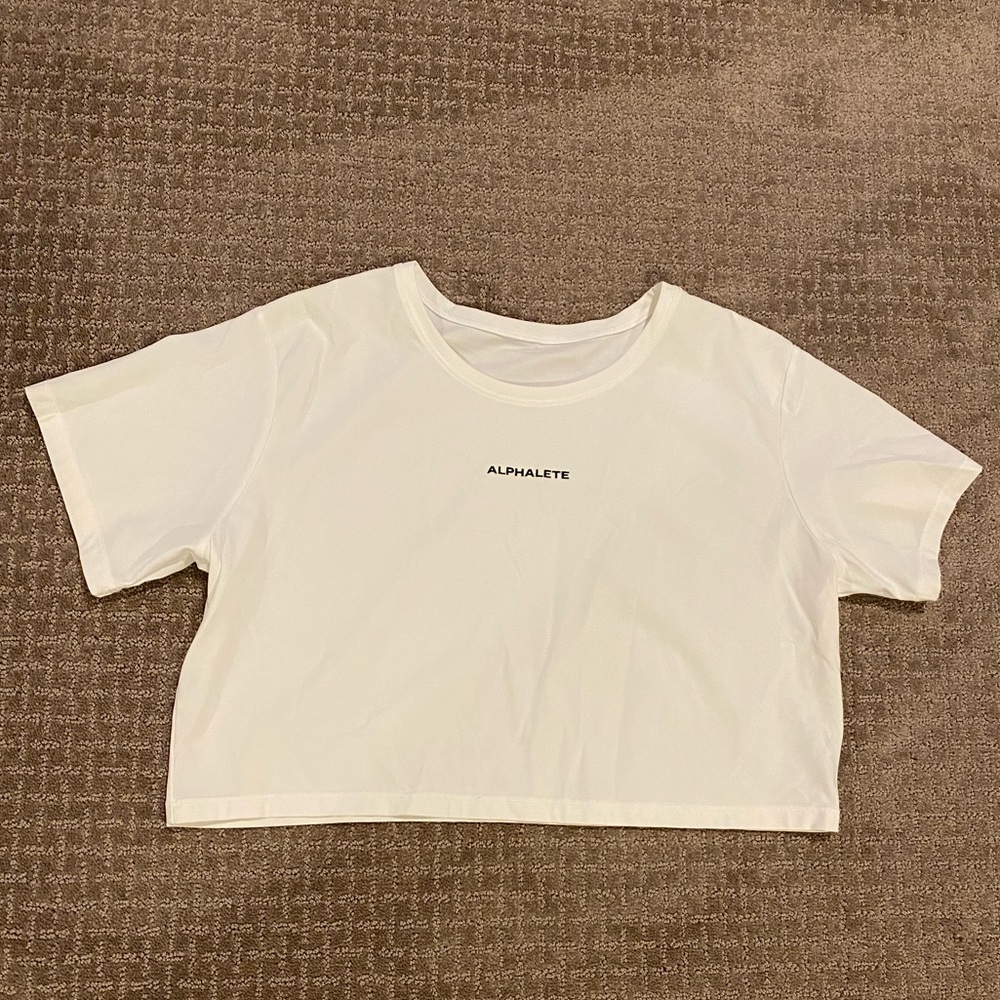 Alphalete crop top